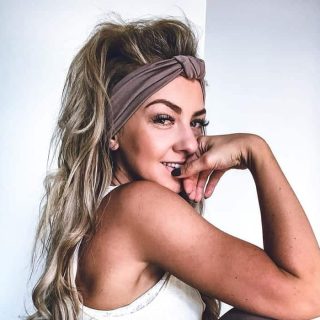headband hairstyle