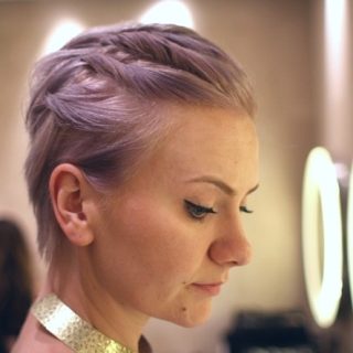 women slick back hairstyle