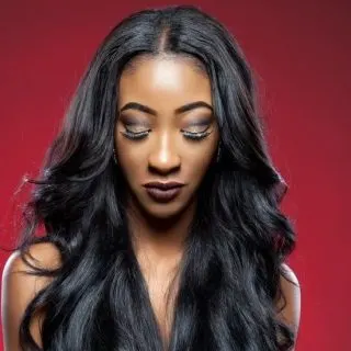 black wavy hairstyles for women