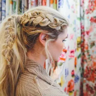 braided ponytail hairstyle