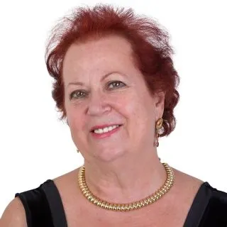 edgy hairstyle for over 60