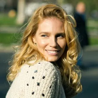 golden blonde hair