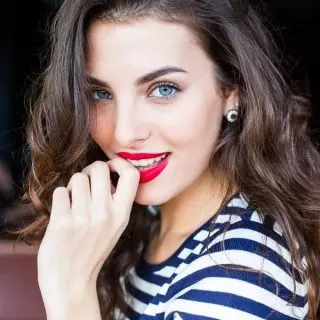 hair color for blue eyes