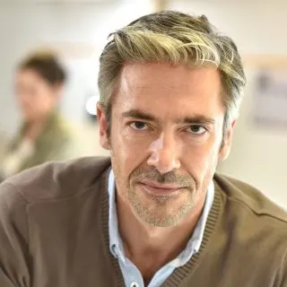 hair color for men above 50