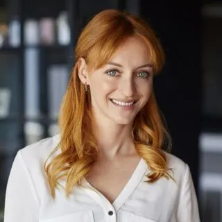 hairstyles for 30 year old woman