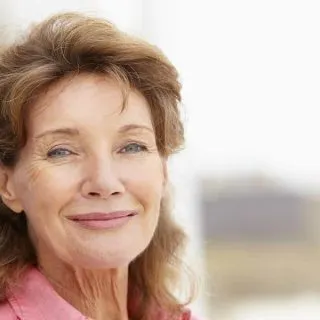 hairstyles for over 60 round face