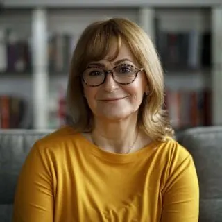 Hairstyles for Women Over 50 with Fine Hair