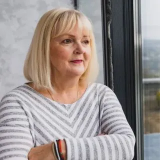 Hairstyles for Women Over 50 With Overweight