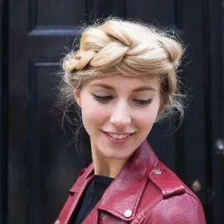 young girl halo braid hairstyle