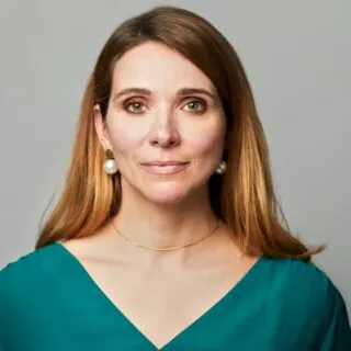 long hairstyle for 40 year old woman