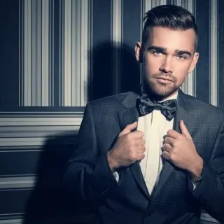 hairstyle for men with oval face