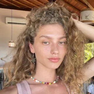 models with curly hair