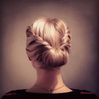 medium Updos